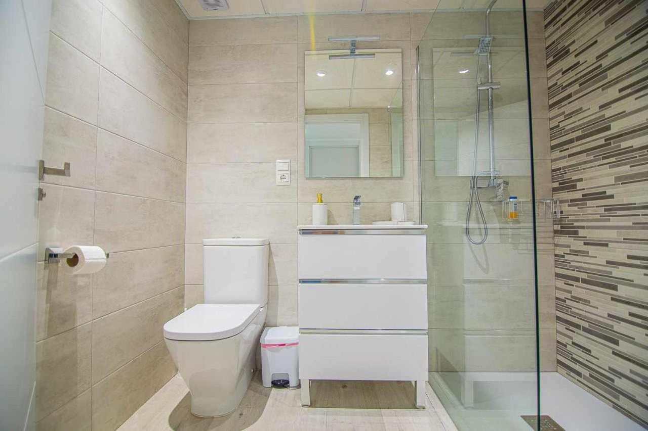 New Apartamento Centro De Torremolinos Con Parking Εξωτερικό φωτογραφία